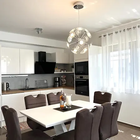 Apartament Jasmin With Sea View